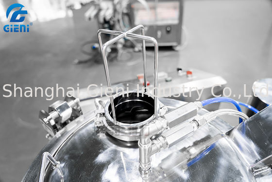 Máquina cosmética de alta velocidad del mezclador del polvo 50L con el dispositivo de rociadura del aceite