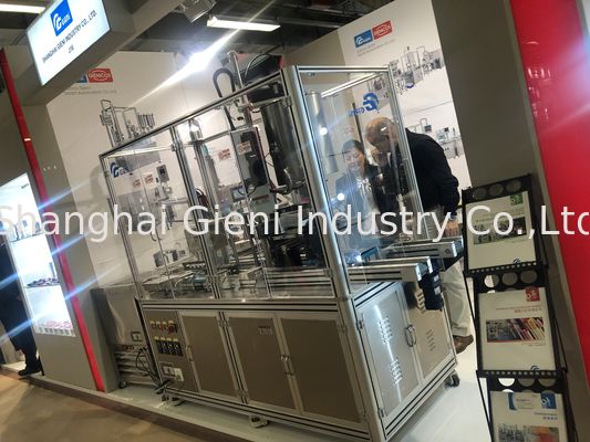 Enfriamiento de relleno de la barra de labios del silicón de 5 bocas lanzando la máquina con la velocidad 1000pcs/Hour