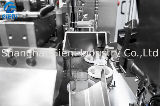 Máquina de rellenar del tubo cosmético de la circulación del agua de SUS316L 2400pcs/H