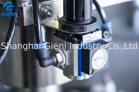 máquina de rellenar cosmética de la crema del lápiz corrector de 45pcs/Min 100ml con la elevación de la boca