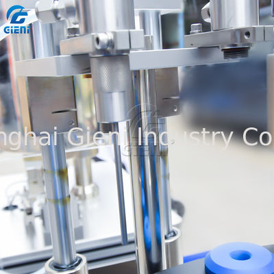 Control del PLC de AC220V 50pcs/Min Nail Polish Filling Equipment