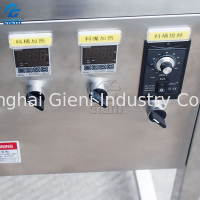 La mano de SUS316L vierte la máquina de rellenar del protector labial con el tanque de mezcla de la calefacción 20L