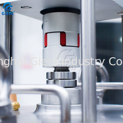 La mano de SUS316L vierte la máquina de rellenar del protector labial con el tanque de mezcla de la calefacción 20L