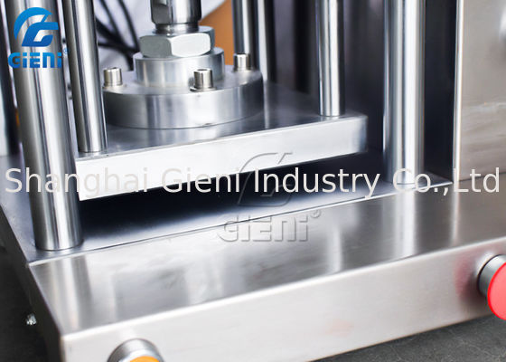 Formular de alimentación auto del laboratorio máquina cosmética de la prensa del polvo