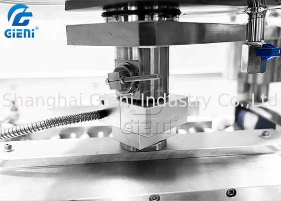 20L cilindro caliente de la máquina de rellenar del protector labial de las bocas de la cesta 10 conducido