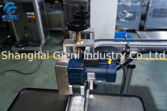 Solo relleno automático de la bomba de engranaje de la boca y línea de enfriamiento para el bálsamo de la bola