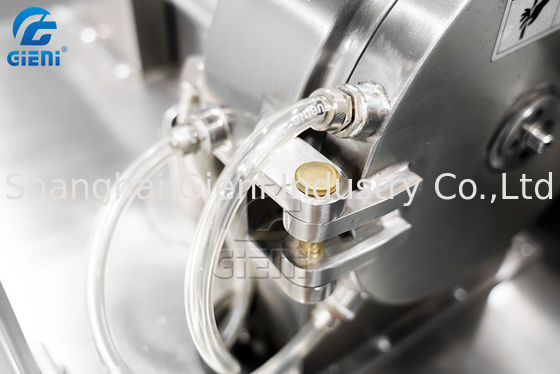 Máquina de alta velocidad cosmética de la prensa del polvo del maquillaje del pulverizador 7200 RPM 20KG/Hour