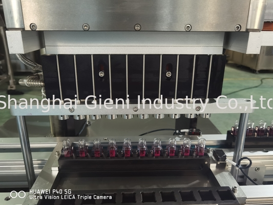 Un buen precio. Máquina de llenado de máscara de precisión 1-20ml Volumen de llenado Con ± 0,1g Precisión de llenado 220V/50Hz Fuente de alimentación en línea