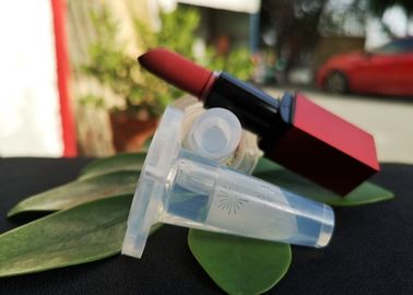 Un buen precio. Mano simple del alto de la barra de labios silicón transparente cristalino del molde con propio logotipo en línea